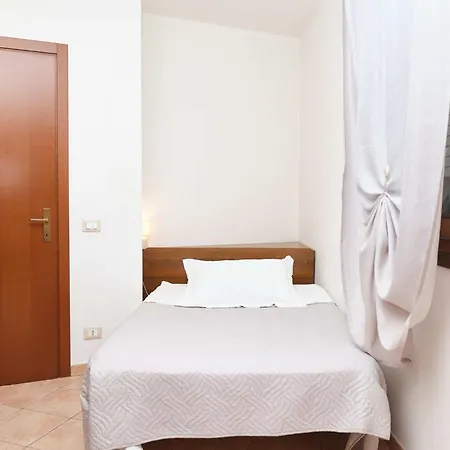 In Bb - Single For Bike Lovers In A Bb In Guest house *