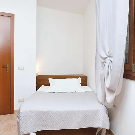 Guest house In Bb - Single For Bike Lovers In A Bb In *